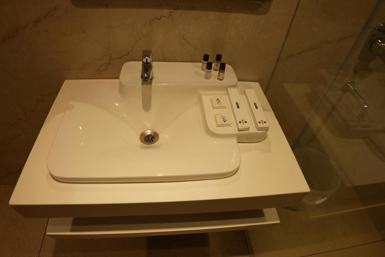 Hotel Ocean Vista Bay 维沙卡帕特南 外观 照片